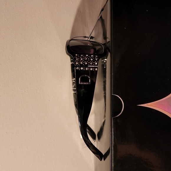 Designer diamond eyewear - Picture 2 of 8